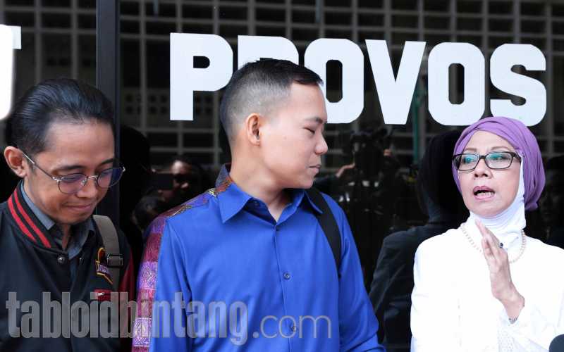 Mario Teguh Sempat Ingin Poligami, Aryani Soenarto Menangis Mario Teguh Sempat Ingin Poligami, Aryani Soenarto Menangis