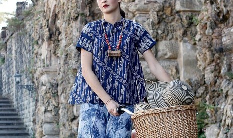 Batik Chic Merambah Kota Mode Italia