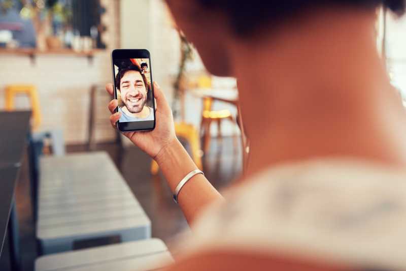 5 Tanda Hubungan LDR Kamu dan Pacar Semakin Kuat 5 Tanda Hubungan LDR Kamu dan Pacar Semakin Kuat