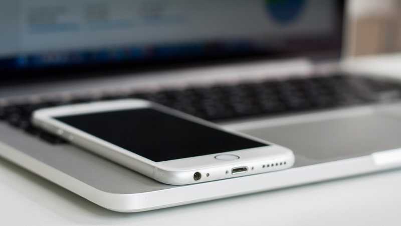 iPhone 6 dan 6s adalah Smartphone Apple yang Paling Sering Rusak iPhone 6 dan 6s adalah Smartphone Apple yang Paling Sering Rusak