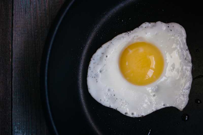 5 Kesalahan Umum yang Sering Dilakukan Saat Menggoreng Telur 5 Kesalahan Umum yang Sering Dilakukan Saat Menggoreng Telur