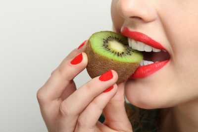 Kulit Buah Kiwi Bisa Dimakan, Lho. Memangnya Apa Saja Nutrisinya?