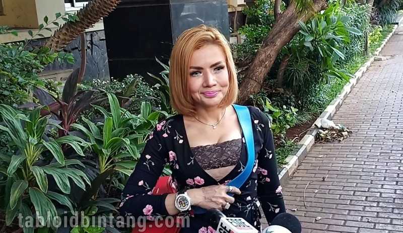 Hubungan dengan Galih Ginanjar Dikabarkan Renggang, Ini Kata Barbie Kumalasari Hubungan dengan Galih Ginanjar Dikabarkan Renggang, Ini Kata Barbie Kumalasari