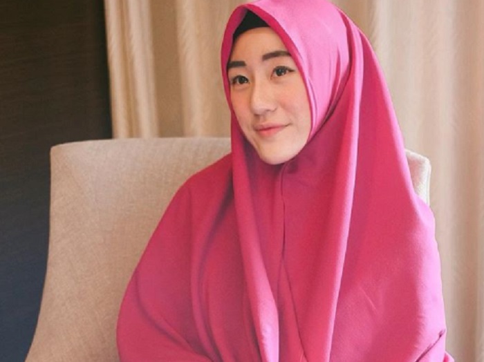 Lebaran Pertama Tanpa Ustadz Arifin Ilham, Larissa Chou Beri Dukungan Ibu Mertua