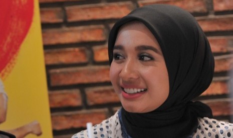 Laudya Belajar Jadi Ibu dari Sang Mama Laudya Belajar Jadi Ibu dari Sang Mama