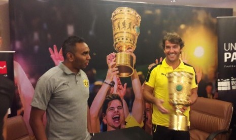Dortmund Lirik Talenta Muda di Indonesia Dortmund Lirik Talenta Muda di Indonesia
