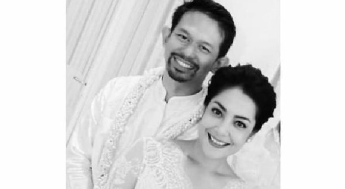 Beredar Foto Pernikahan Lulu Tobing, Netizen Nostalgia Sinetron Tersanjung Beredar Foto Pernikahan Lulu Tobing, Netizen Nostalgia Sinetron Tersanjung