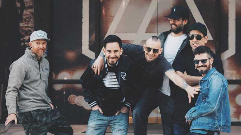 Chester Bennington Tewas, Bagaimana Kelanjutan Tur Konser Linkin Park? Chester Bennington Tewas, Bagaimana Kelanjutan Tur Konser Linkin Park?