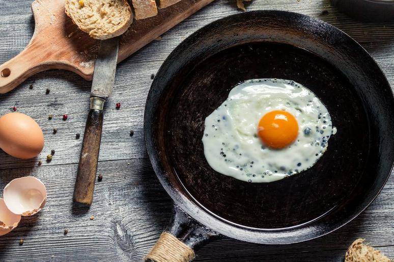 5 Trik Masak Telur Ceplok Supaya Bentuknya Indah Paripurna, Anti Gagal! | Yukepo.com 