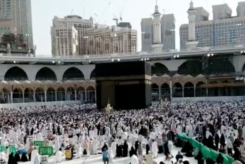 Warga Mesir Kini Bisa Kunjungi Makkah dalam Sekejap