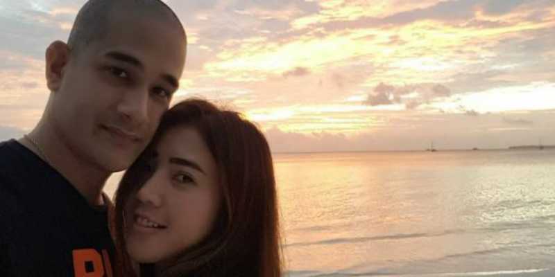 Mantan Istri Menikah, Okan Cornelius Pamer Foto Pasangan Baru