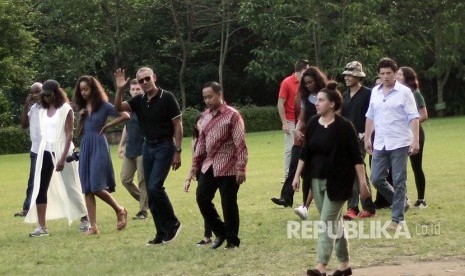 Sate dan Nasi Goreng, Dua Makanan Incaran Obama Sate dan Nasi Goreng, Dua Makanan Incaran Obama