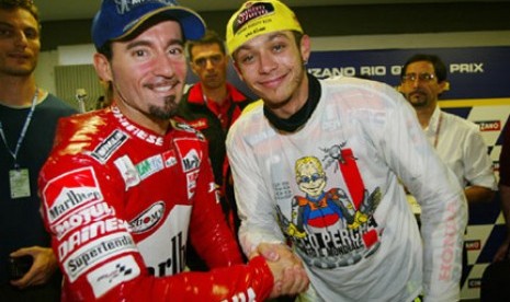 Max Biaggi Yakin Rossi Bisa Juara Dunia Lagi