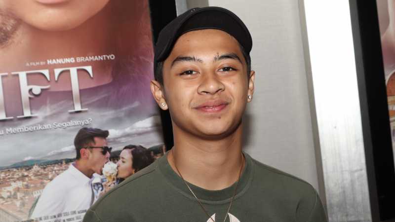 Bastian Steel Akan Gelar Konser Peringatan 10 Tahun Berkarya Bastian Steel Akan Gelar Konser Peringatan 10 Tahun Berkarya