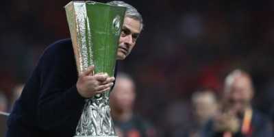 Ruud Gullit: Jose Mouriho Sama Seperti Sir Alex Ferguson