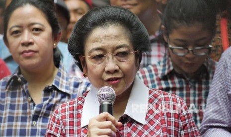 Ahok Ditahan, Megawati: Saya Terenyuh Ahok Ditahan, Megawati: Saya Terenyuh