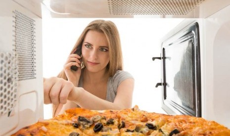 Tepatkah Mengukus dengan Microwave? Ini Penjelasannya