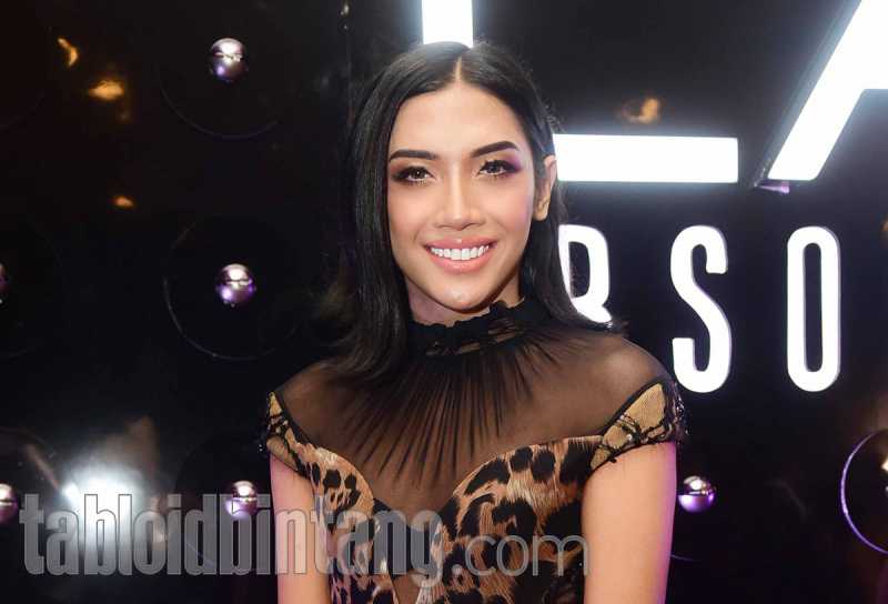 Makin Cantik, Millendaru Disebut Netizen Mirip Angel Karamoy Makin Cantik, Millendaru Disebut Netizen Mirip Angel Karamoy