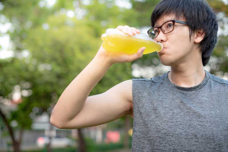 Jantung Berdebar Kencang Setelah Minum Minuman Berenergi, Normalkah?