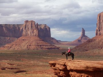 Bertualang Ala Koboi VS Suku Indian Tempo Dulu, Yuk Berlibur ke Arizona, AS