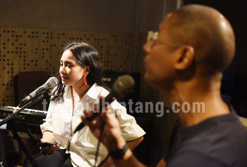 Nagita Slavina Panik Ditinggal Marcell Siahaan Sendirian Nagita Slavina Panik Ditinggal Marcell Siahaan Sendirian