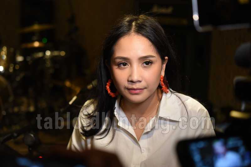 Nagita Slavina Wujudkan Mimpinya di Panggung Konser Satu Hati Nagita Slavina Wujudkan Mimpinya di Panggung Konser Satu Hati
