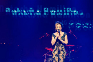 Natasha Hamilton "Atomic Kitten" alami pelecehan seksual di kereta Natasha Hamilton "Atomic Kitten" alami pelecehan seksual di kereta
