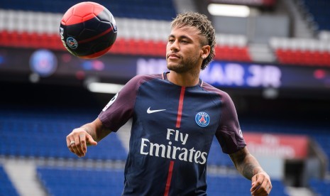 Dana Transfer Belum Dikirim, Debut Neymar Terhambat 