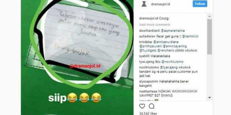 Ngakak! 6 Tulisan Paling Nyeleneh di Belakang Helm Ojek Online