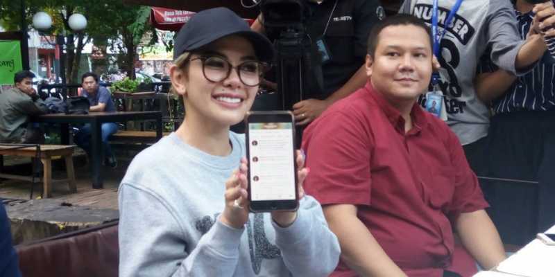 Doa Nikita Mirzani Buat Pencatut Tweet Hina Panglima TNI Doa Nikita Mirzani Buat Pencatut Tweet Hina Panglima TNI