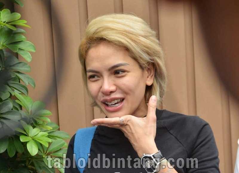 Kata Nikita Mirzani, Billy Syahputra dan Hilda Vitria Putus Tapi Bakal Nyambung Lagi Kata Nikita Mirzani, Billy Syahputra dan Hilda Vitria Putus Tapi Bakal Nyambung Lagi