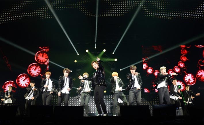 Lima Hal yang Harus Kamu Bawa Waktu Nonton Konser Lima Hal yang Harus Kamu Bawa Waktu Nonton Konser