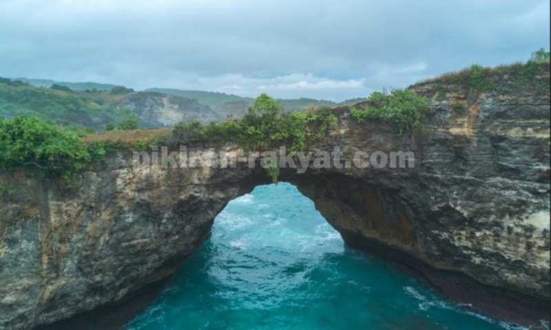 Keindahan Nusa Penida Disorot Media Eropa Keindahan Nusa Penida Disorot Media Eropa