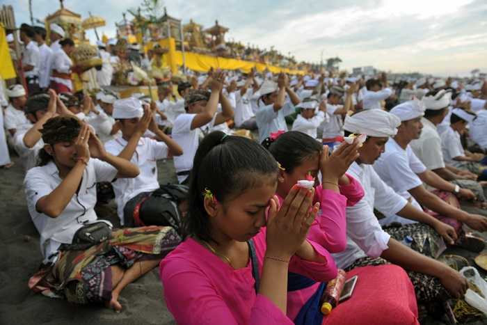 Kominfo Imbau Operator di Bali Matikan Internet Saat Nyepi Kominfo Imbau Operator di Bali Matikan Internet Saat Nyepi
