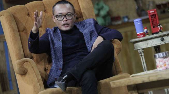 Sebelum Digugat Cerai, Sule Sempat Digosipkan dengan Pramugari Sebelum Digugat Cerai, Sule Sempat Digosipkan dengan Pramugari