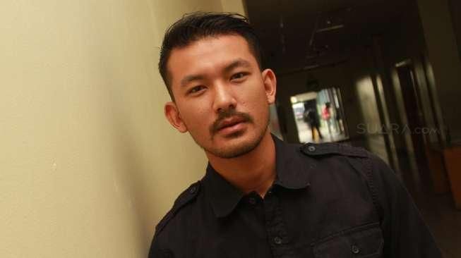 Rio Dewanto Harap Asosiasi Film Bisa Sejahterakan Para Pelaku Film Rio Dewanto Harap Asosiasi Film Bisa Sejahterakan Para Pelaku Film