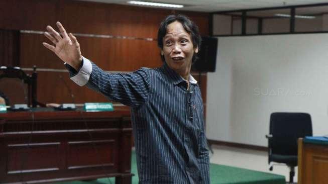 Mandra Ternyata Ikut ke Belanda Bareng "Si Doel" Mandra Ternyata Ikut ke Belanda Bareng "Si Doel"