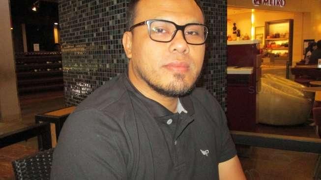 Nyinyir ke Jokowi, Sutradara "Pengabdi Setan" Semprot Fadli Zon Nyinyir ke Jokowi, Sutradara "Pengabdi Setan" Semprot Fadli Zon