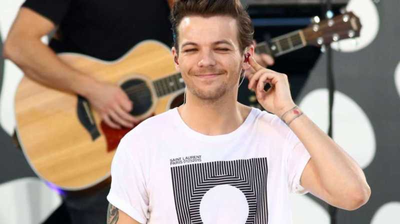 Louis "One Direction" Jadi Jomblo Louis "One Direction" Jadi Jomblo