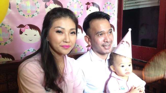 Ruben Onsu Sarwendah Undur Diri dari Bisnis Kue Artis Ada Ruben Onsu Sarwendah Undur Diri dari Bisnis Kue Artis Ada