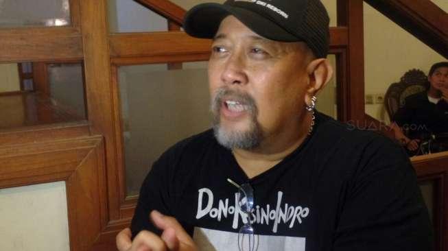 Indro Lelah Lihat Kondisi Politik Jelang Pilgub DKI Indro Lelah Lihat Kondisi Politik Jelang Pilgub DKI