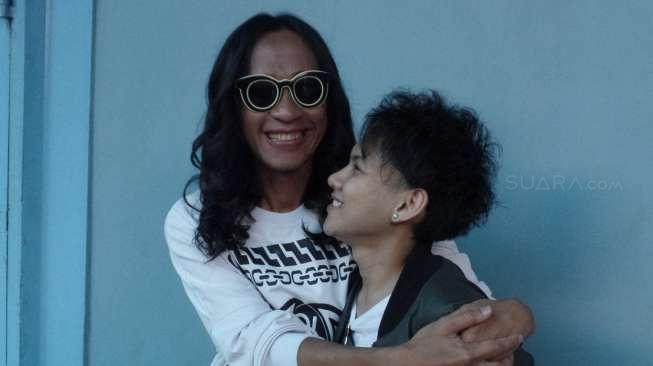 Tak Ada Orang Ketiga, Evelyn Cinta Mati Kepada Aming Tak Ada Orang Ketiga, Evelyn Cinta Mati Kepada Aming