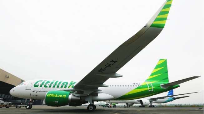 Hujan Badai, Citilink dan Air Asia Berputar di Langit Semarang 45 Menit Hujan Badai, Citilink dan Air Asia Berputar di Langit Semarang 45 Menit
