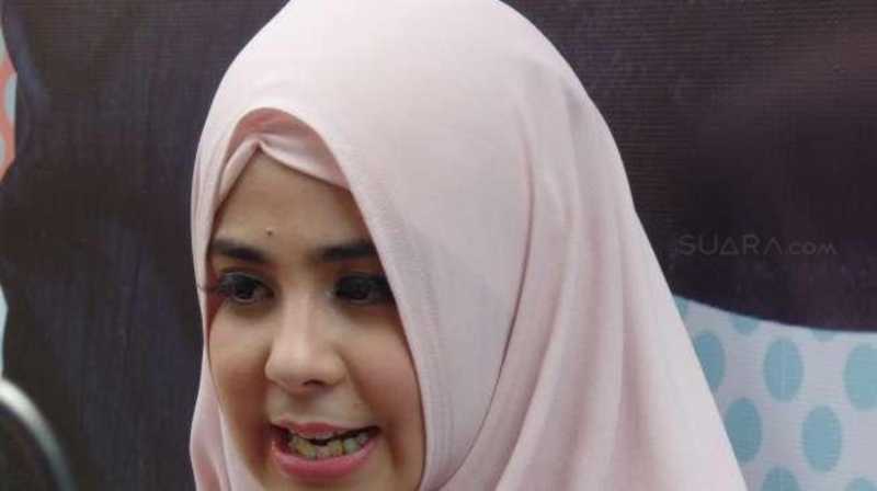 Ketakutan Risty Tagor Menikah Ketiga Kali Ketakutan Risty Tagor Menikah Ketiga Kali