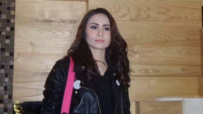 Jadi Perempuan Jawa, Kecantikan Momo Geisha Bikin Pangling Jadi Perempuan Jawa, Kecantikan Momo Geisha Bikin Pangling