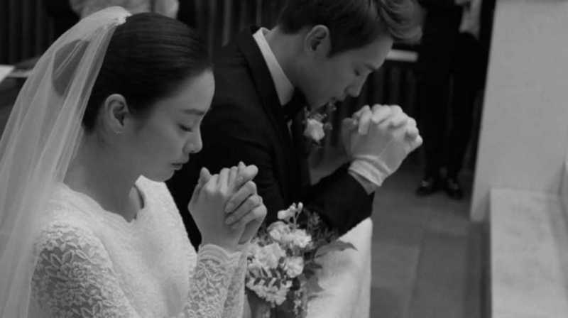 Rain dan Kim Tae Hee Bulan Madu di Sumbawa Rain dan Kim Tae Hee Bulan Madu di Sumbawa