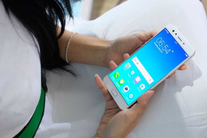 Ulasan Oppo F3 Plus, Smartphone dengan Dua Kamera Selfie Ulasan Oppo F3 Plus, Smartphone dengan Dua Kamera Selfie
