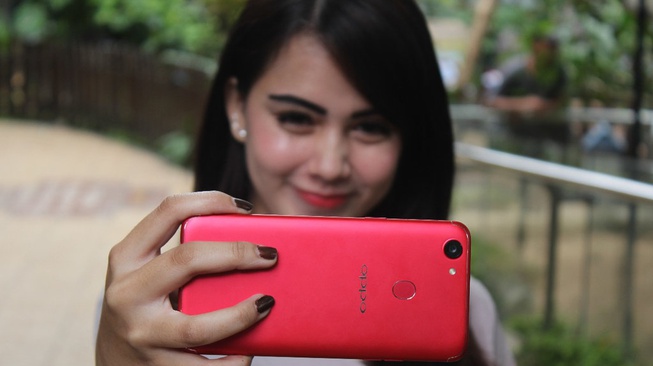 Mengenal Data dalam Paket Internet Ponsel Pintar Kita Mengenal Data dalam Paket Internet Ponsel Pintar Kita