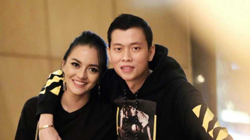 Rindu dengan Sang Suami, Ririn Ekawati Unggah Foto di Instagram Rindu dengan Sang Suami, Ririn Ekawati Unggah Foto di Instagram
