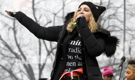 Madonna Ungkap Nama Dua Anak Adopsinya Madonna Ungkap Nama Dua Anak Adopsinya